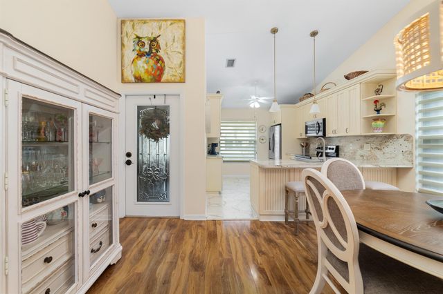 7821 SE Sugar Sand Circle, Hobe Sound, FL 33455