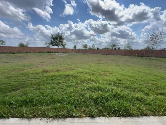 5602 Caracara Street, Manvel, TX 77578