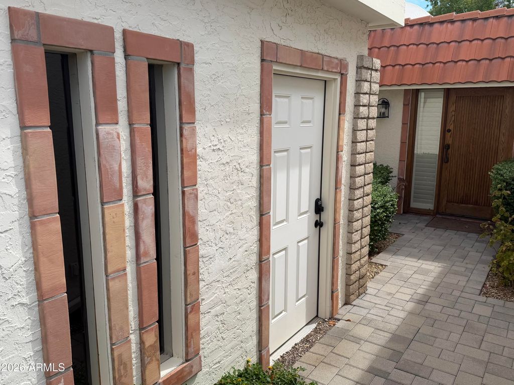5619 E CENTURY Lane, Scottsdale, AZ 85254 — photo 2
