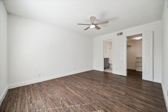 9700 Leawood Boulevard 1214, Houston, TX 77099