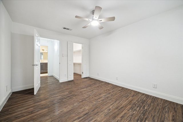 9700 Leawood Boulevard 1214, Houston, TX 77099