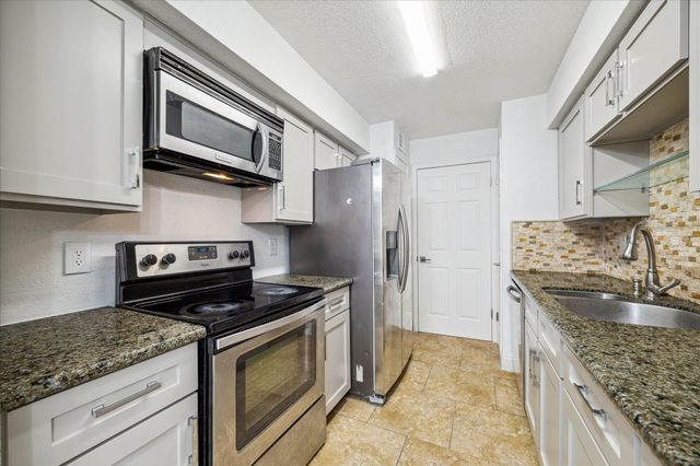 9700 Leawood Boulevard 1214, Houston, TX 77099