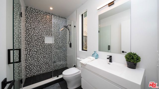 2435 S Penmar Avenue, Venice (los Angeles), CA 90291