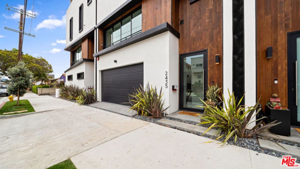 2435 S Penmar Avenue, Venice (los Angeles), CA 90291
