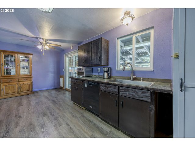 620 HUGHES St, Eugene, OR 97402