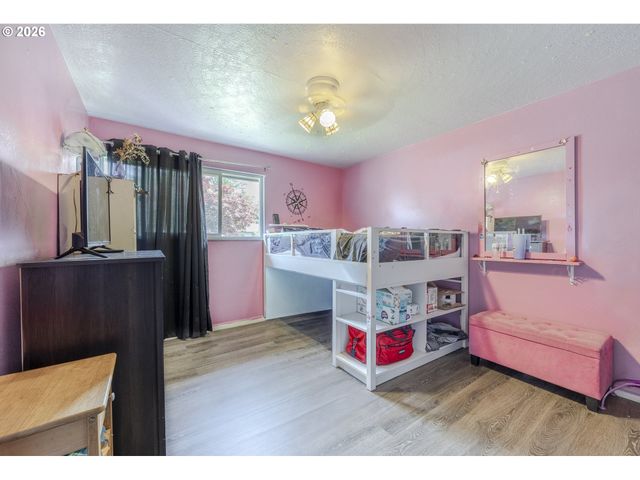 620 HUGHES St, Eugene, OR 97402