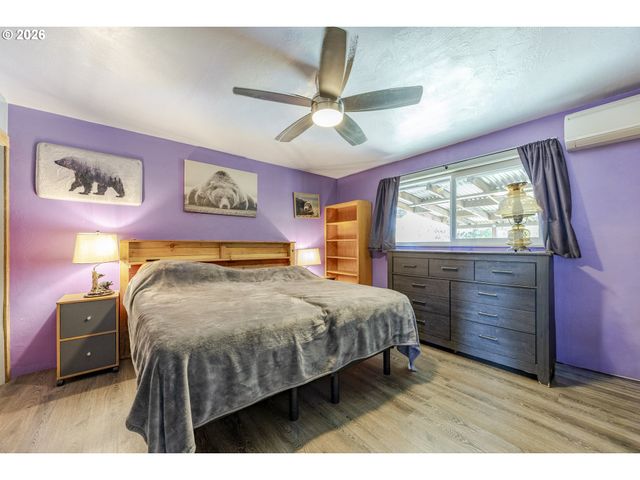 620 HUGHES St, Eugene, OR 97402