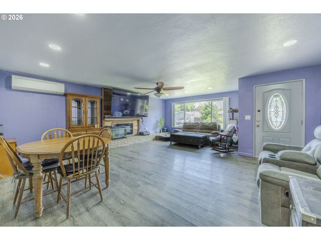 620 HUGHES St, Eugene, OR 97402