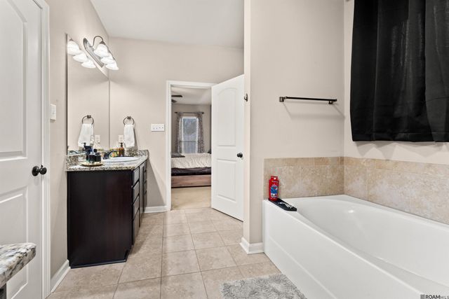 17063 Enterprise Ave, Prairieville, LA 70769