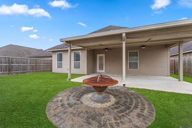 17063 Enterprise Ave, Prairieville, LA 70769