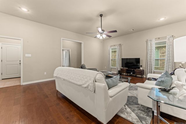 17063 Enterprise Ave, Prairieville, LA 70769