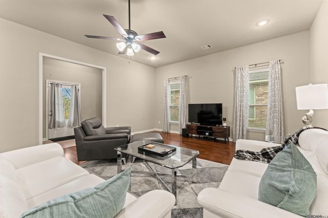 17063 Enterprise Ave, Prairieville, LA 70769