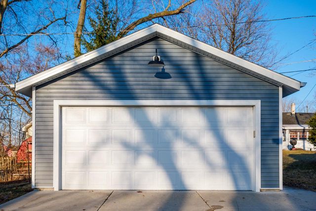 7552 336th AVENUE, Burlington, WI 53105