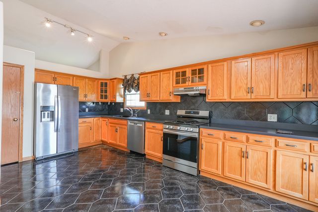 671 Diversatech Drive N, Manteno, IL 60950