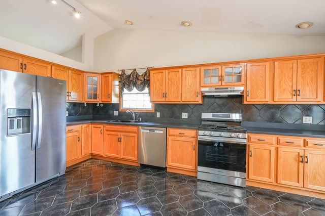 671 Diversatech Drive N, Manteno, IL 60950
