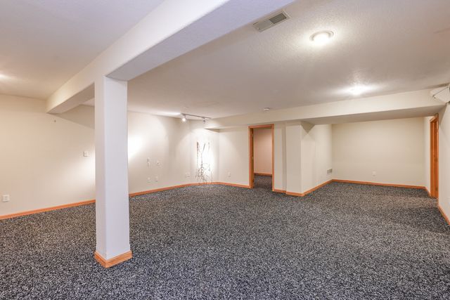 671 Diversatech Drive N, Manteno, IL 60950