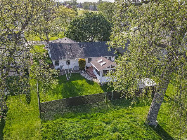 671 Diversatech Drive N, Manteno, IL 60950