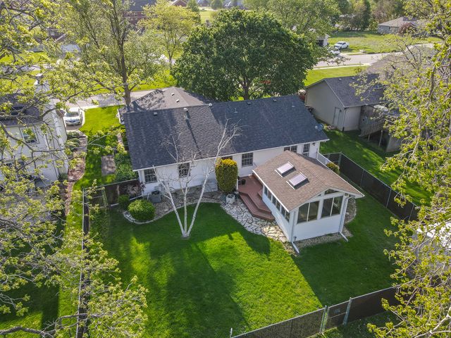671 Diversatech Drive N, Manteno, IL 60950