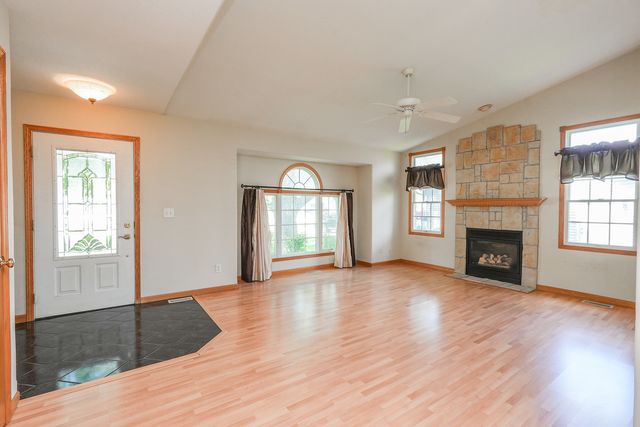 671 Diversatech Drive N, Manteno, IL 60950