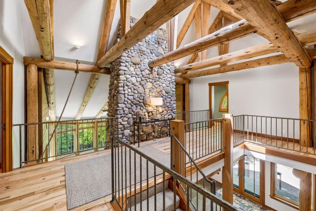 2439 Emerald Trail, Minnetonka, MN 55305