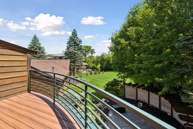 2439 Emerald Trail, Minnetonka, MN 55305