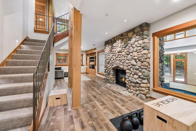 2439 Emerald Trail, Minnetonka, MN 55305