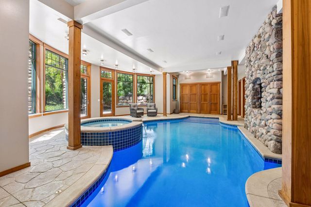 2439 Emerald Trail, Minnetonka, MN 55305