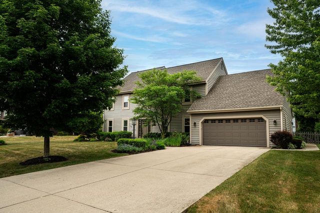 10133 N Foxkirk DRIVE, Mequon, WI 53097