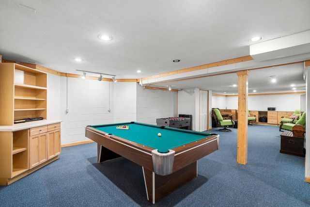 10133 N Foxkirk DRIVE, Mequon, WI 53097