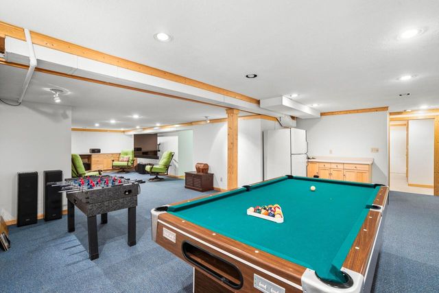 10133 N Foxkirk DRIVE, Mequon, WI 53097