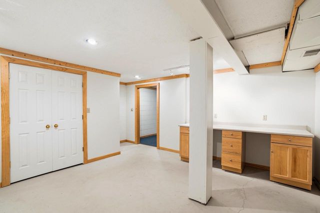 10133 N Foxkirk DRIVE, Mequon, WI 53097
