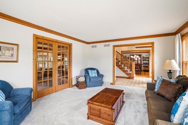 10133 N Foxkirk DRIVE, Mequon, WI 53097