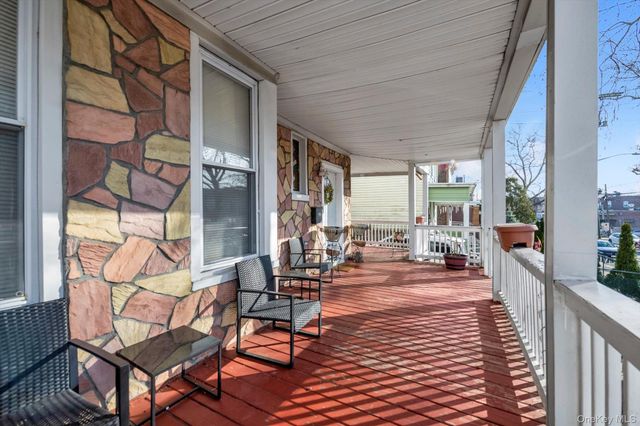 149 S 10th Avenue, Mount Vernon, NY 10550