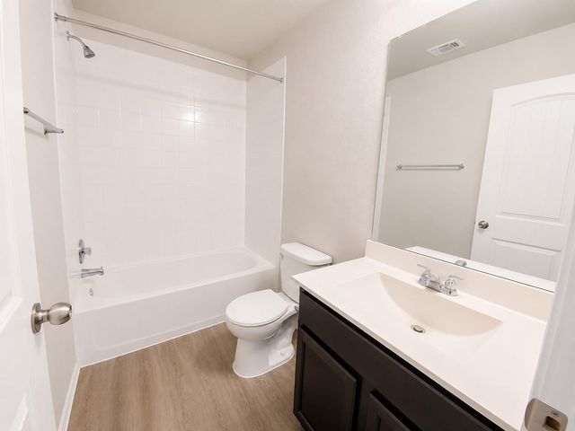 228 Avalanche Ave, Georgetown, TX 78626