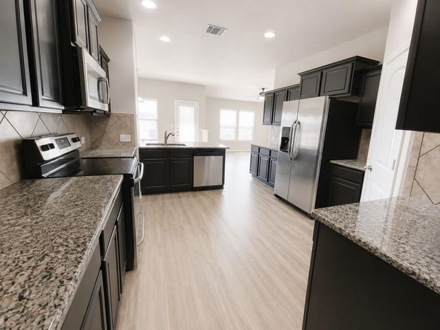 228 Avalanche Ave, Georgetown, TX 78626