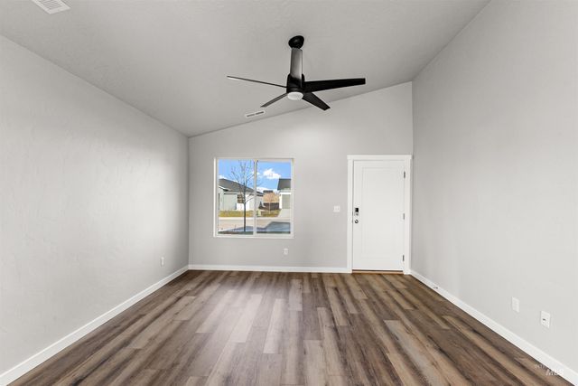 2550 W Tar Sands Dr, Kuna, ID 83634