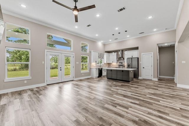 164 Braford, Onalaska, TX 77360
