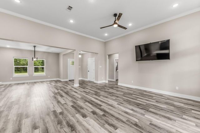 164 Braford, Onalaska, TX 77360