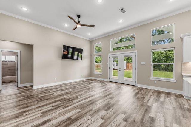 164 Braford, Onalaska, TX 77360