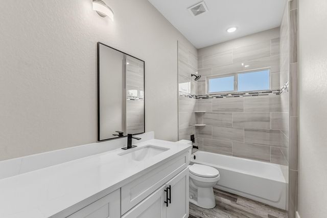 164 Braford, Onalaska, TX 77360