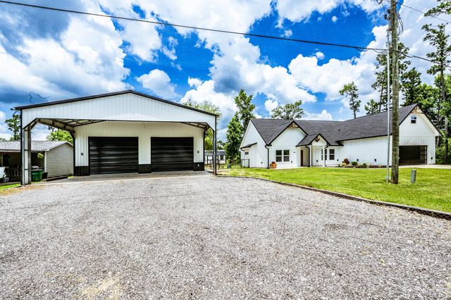 164 Braford, Onalaska, TX 77360