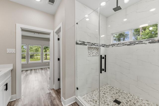 164 Braford, Onalaska, TX 77360