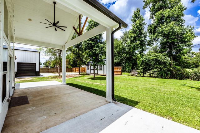 164 Braford, Onalaska, TX 77360
