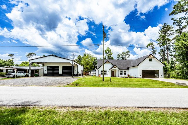 164 Braford, Onalaska, TX 77360