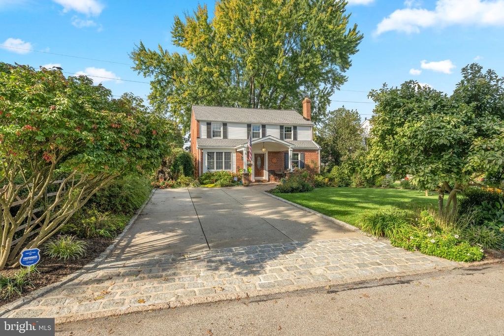 108 BUCKINGHAM DR, BRYN MAWR, PA 19010 — exterior