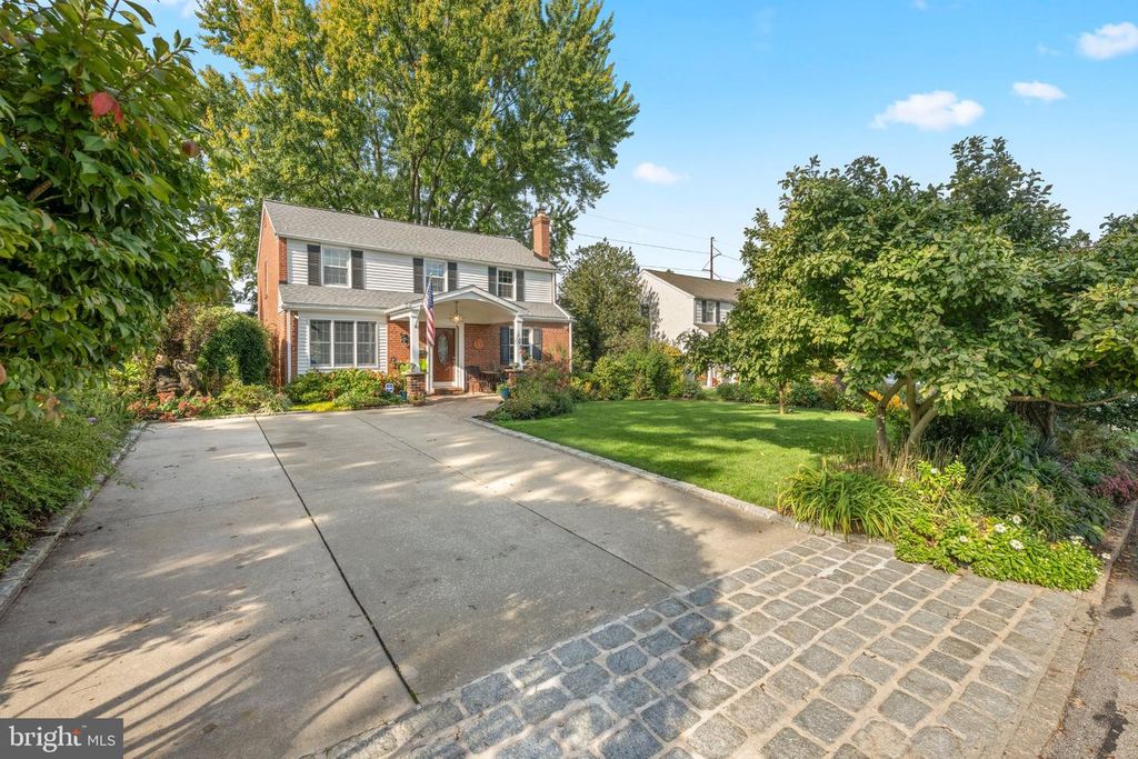 108 BUCKINGHAM DR, BRYN MAWR, PA 19010 — photo 3