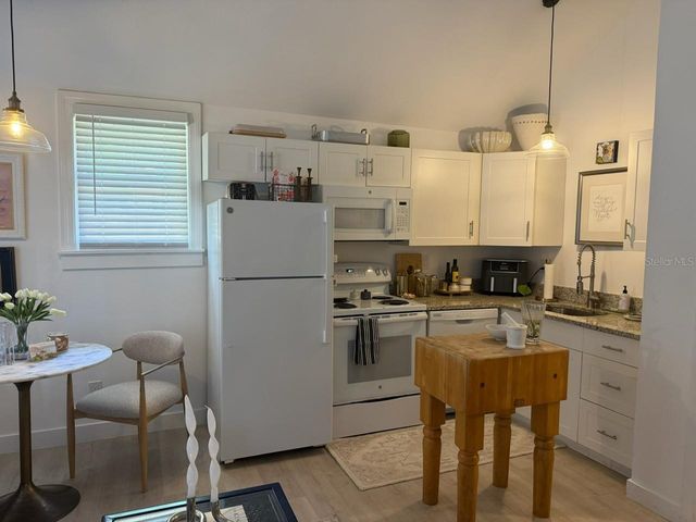 305 MARY AVENUE, New Smyrna Beach, FL 32168