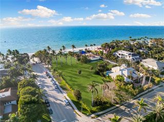 45 5TH AVE S, Naples, FL 34102