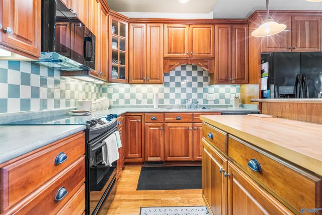 300 Wickerberry Way, Athens, AL 35611