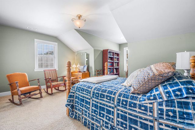 300 Wickerberry Way, Athens, AL 35611